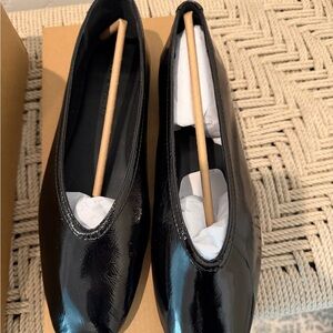Steve Madden Glossy Black Flats